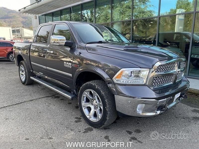 Usata Dodge Ram 243 CV (178 kW) 2016 Grigio scuro Pick-up