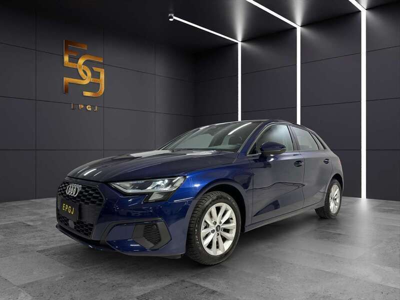Blu/azzurro Usata 2023 Audi A3 Sportback S-Line Due volumi | 24.900 € (Super prezzo) - Immagine 1/4