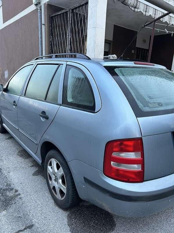 Usata Skoda Fabia Classic 60 CV (44 kW) 2002 Berlina