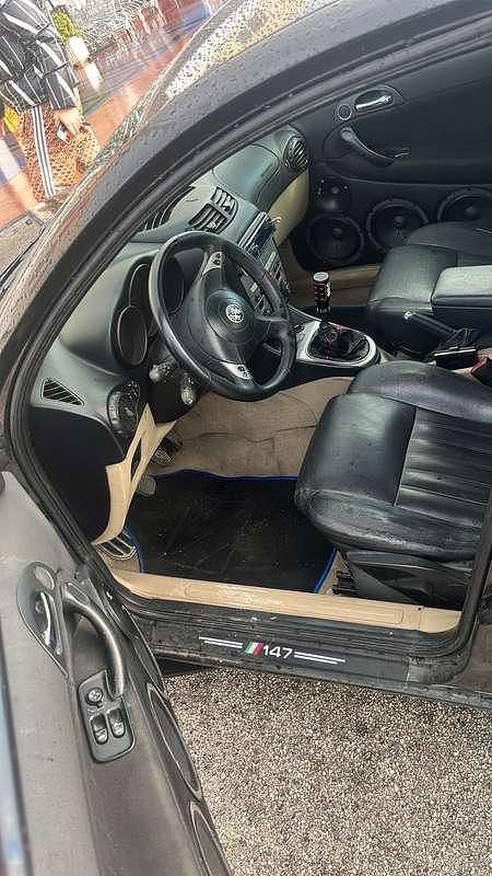 Usata Alfa Romeo 147 Exclusive 120 CV (88 kW) 2005 Utilitaria