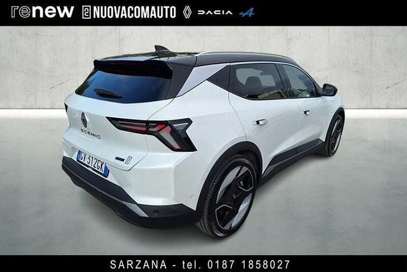 Usata Renault Scénic Techno 161 kW (220 CV) 2024 Nero Monovolume
