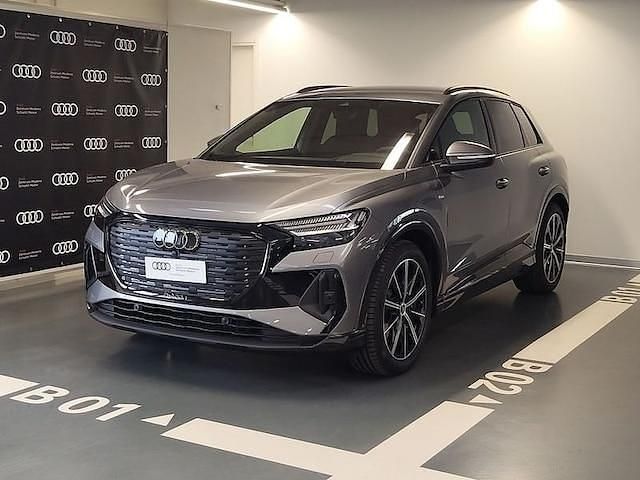 Grigio tifone Usata 2024 Audi Q4 e-tron S-Line SUV | 58.950 € (Buon prezzo) - Immagine 1/4