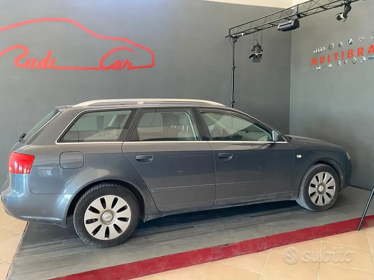 Usata Audi A4 140 CV (102 kW) 2005 Grigio Station wagon