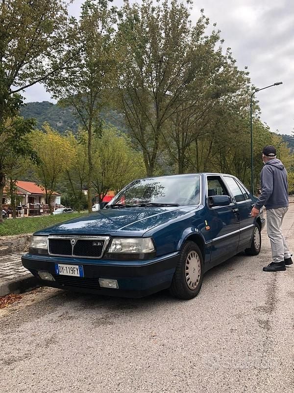 Usata Lancia Thema 117 CV (86 kW) 1991 Blu Berlina