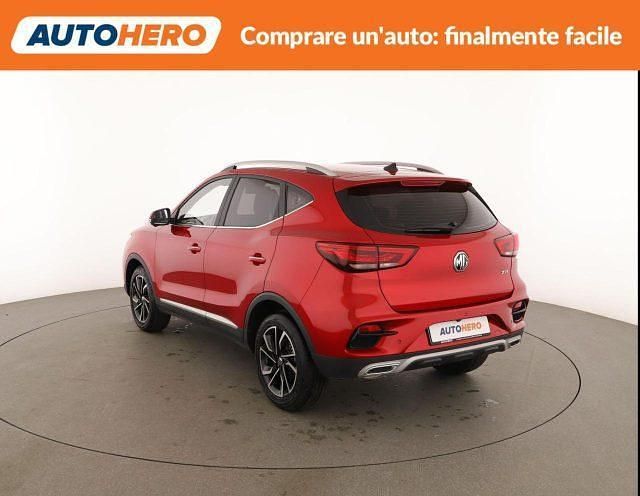 Usata MG ZS Luxury 106 CV (77 kW) 2024 Rosso SUV