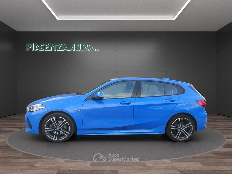 Usata BMW 118 M Sport 150 CV (110 kW) 2022 Blu/azzurro Utilitaria