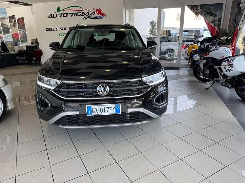 Usata VW T-Roc Life 150 CV (110 kW) 2024 Nero SUV