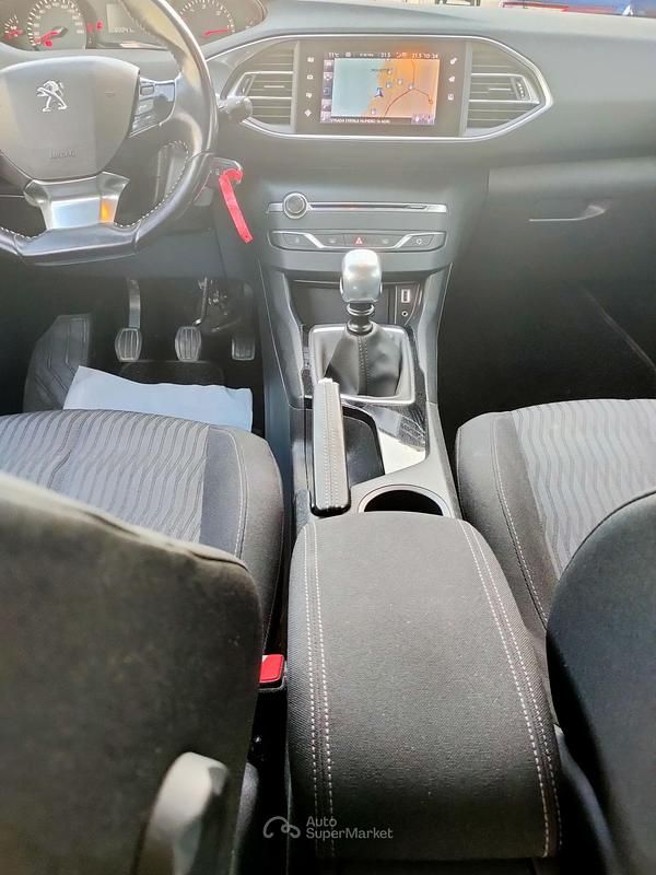 Usata Peugeot 308 120 CV (88 kW) 2017 Bianco Berlina