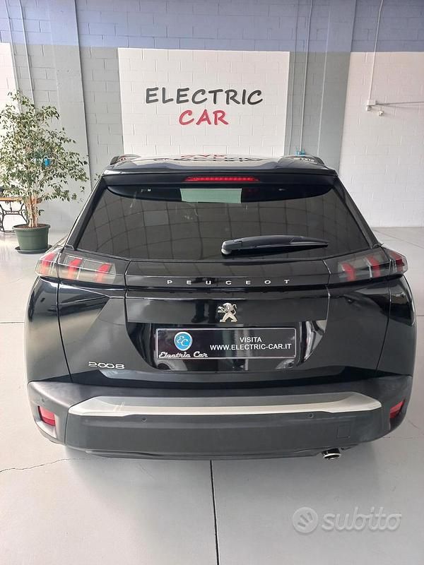 Usata Peugeot 2008 Allure 131 CV (96 kW) 2021 Nero SUV