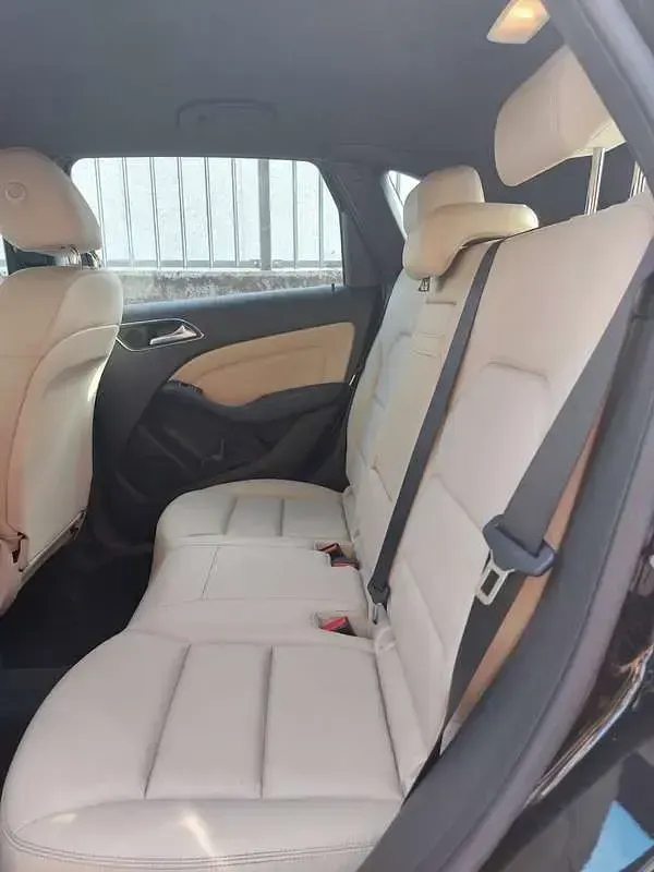 Usata Mercedes B160 Executive 90 CV (66 kW) 2014 Utilitaria