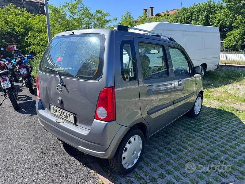 Occasion Opel Agila 60 ch (44 kW) 2007 Gris Monospace