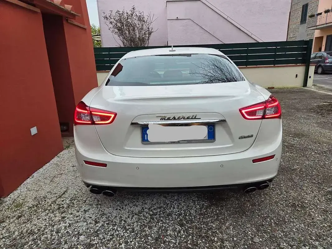 Usata Maserati Ghibli 250 CV (183 kW) 2017 Bianco Berlina