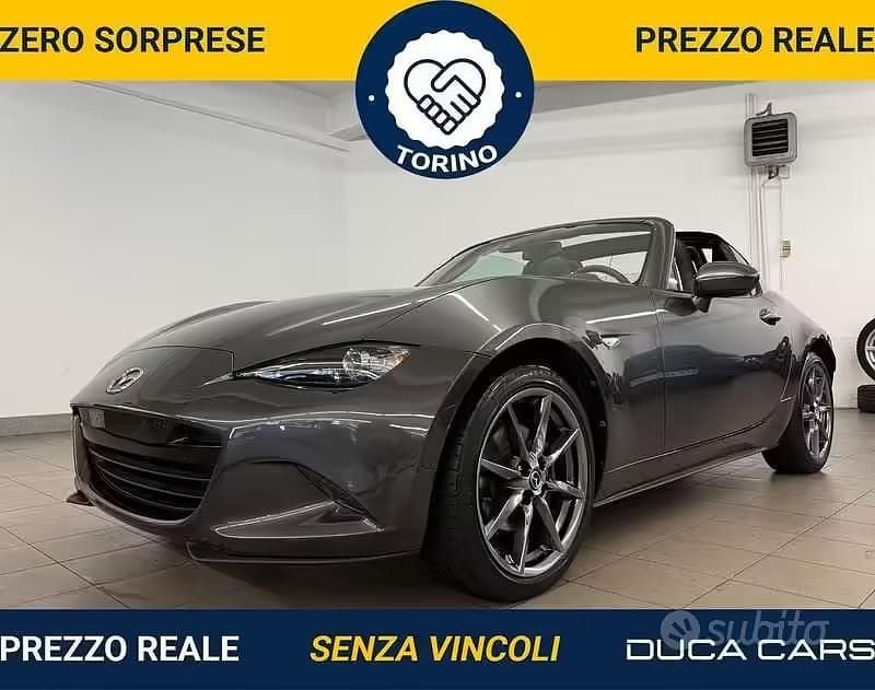 Usata Mazda MX5 Inclusive 160 CV (117 kW) 2018 Grigio Cabrio