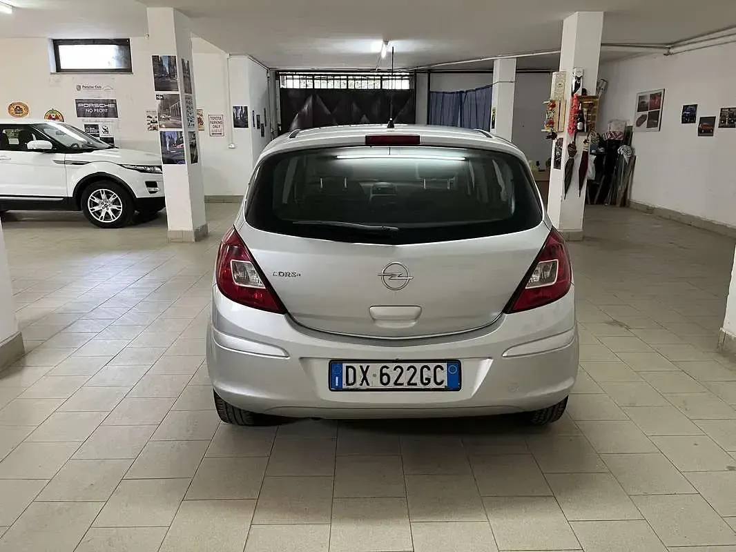 Usata Opel Corsa Club 80 CV (58 kW) 2009 Utilitaria