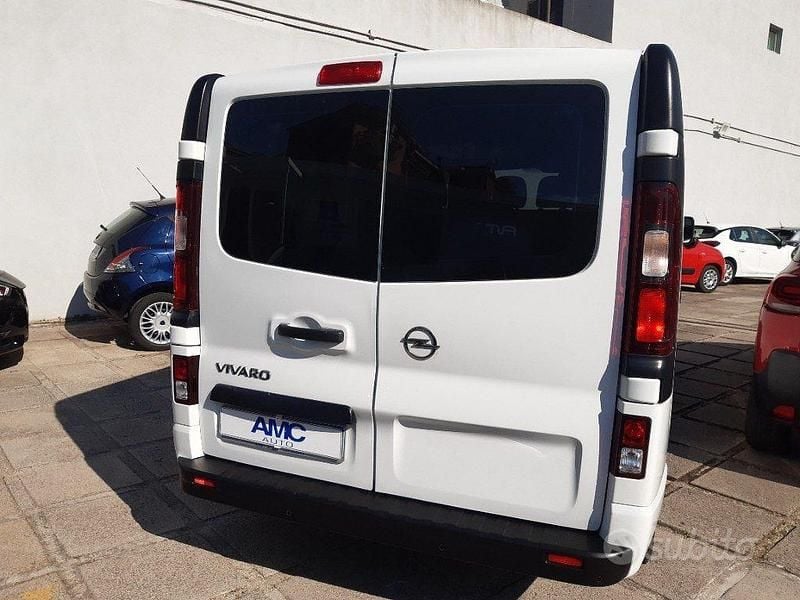 Usata Opel Vivaro S 121 CV (88 kW) 2019 Bianco Monovolume