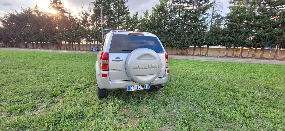Usata Suzuki Grand Vitara 129 CV (94 kW) 2010 SUV