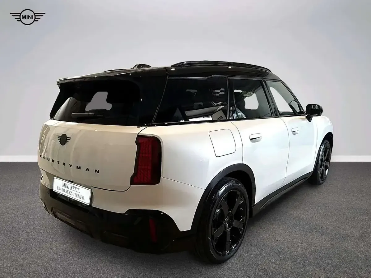 Usata Mini John Cooper Works Countryman 150 kW (204 CV) 2026 Bianco SUV
