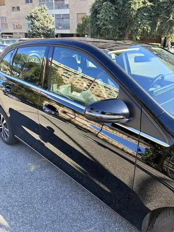 Usata Mercedes B180 109 CV (80 kW) 2021 Utilitaria