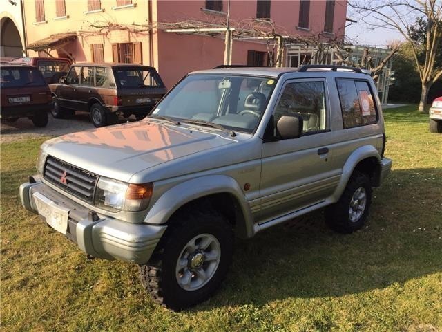 Venduto Mitsubishi Pajero 2.5 Td Gls . auto usate in vendita