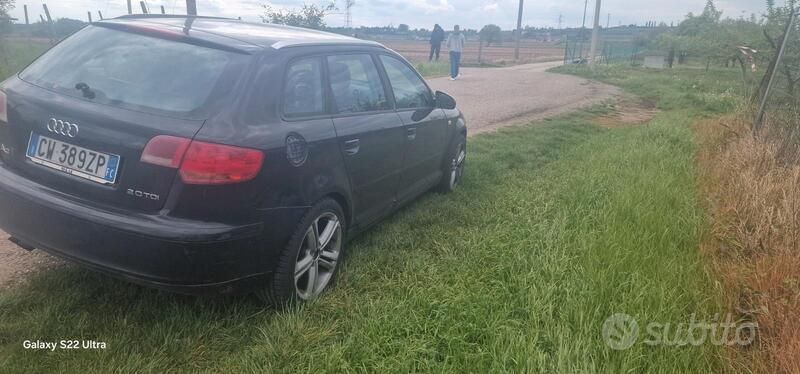 Usata 2005 Audi A3 Tre volumi | 2500 € - Immagine 1/4