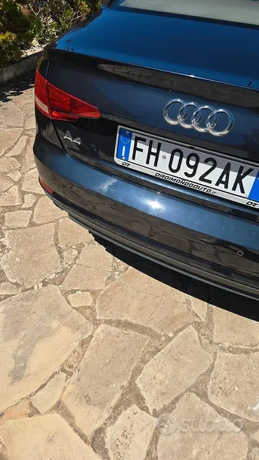 Usata Audi A4 Business 150 CV (110 kW) 2017 Blu Berlina