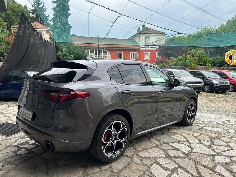Usata Alfa Romeo Stelvio Veloce 210 CV (154 kW) 2021 Grigio SUV
