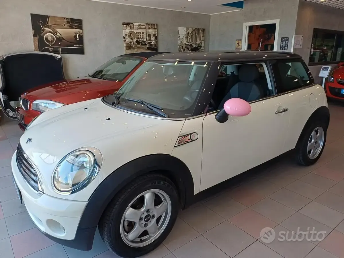 Usata Mini ONE 75 CV (55 kW) 2010 Beige Utilitaria