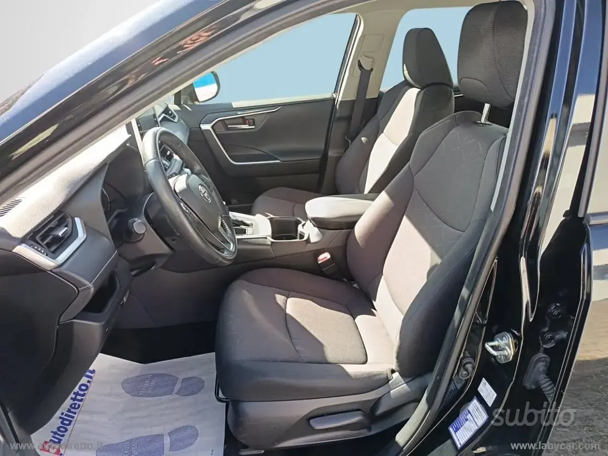 Usata Toyota RAV4 Hybrid 178 CV (130 kW) 2022 Blu SUV