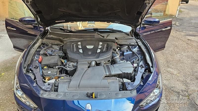 Usata Maserati Ghibli 275 CV (202 kW) 2019 Blu Berlina