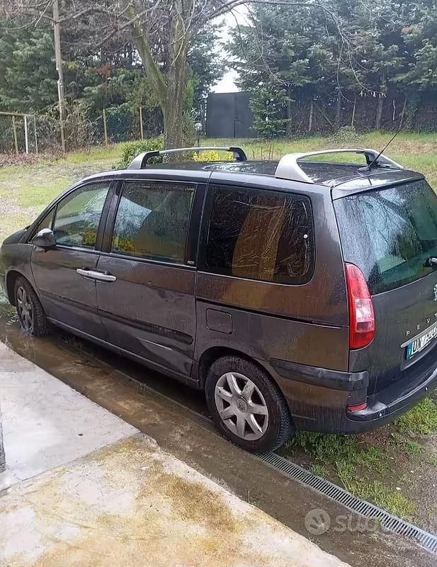 Usata Peugeot 807 136 CV (100 kW) 2008 Monovolume