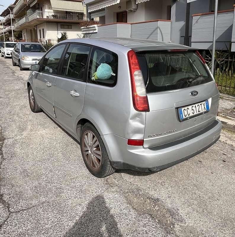 Usata Ford C-MAX Ghia 136 CV (100 kW) 2003 Argento Monovolume
