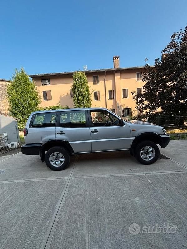 Usata Nissan Terrano 2004 Grigio SUV
