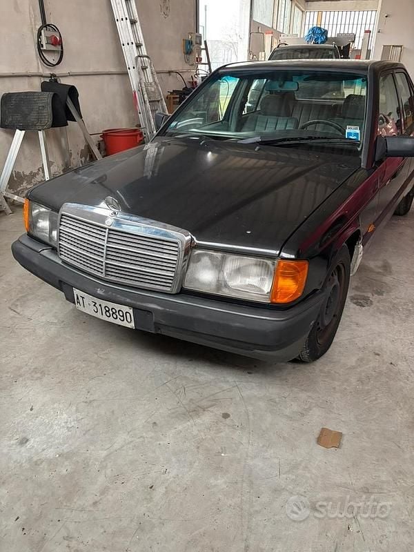 Usata Mercedes 190 1991 Grigio Berlina