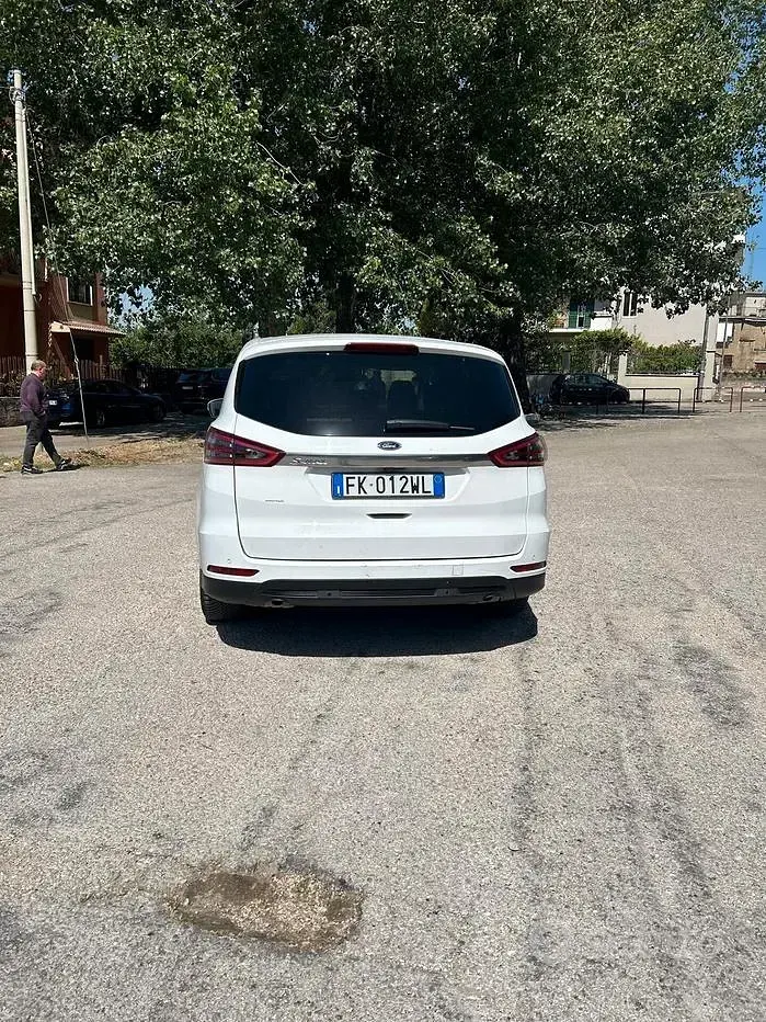 Usata Ford S-MAX Titanium 150 CV (110 kW) 2017 Bianco Monovolume