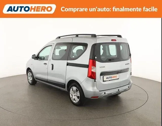 Usata Dacia Dokker Comfort 95 CV (69 kW) 2019 Grigio Monovolume