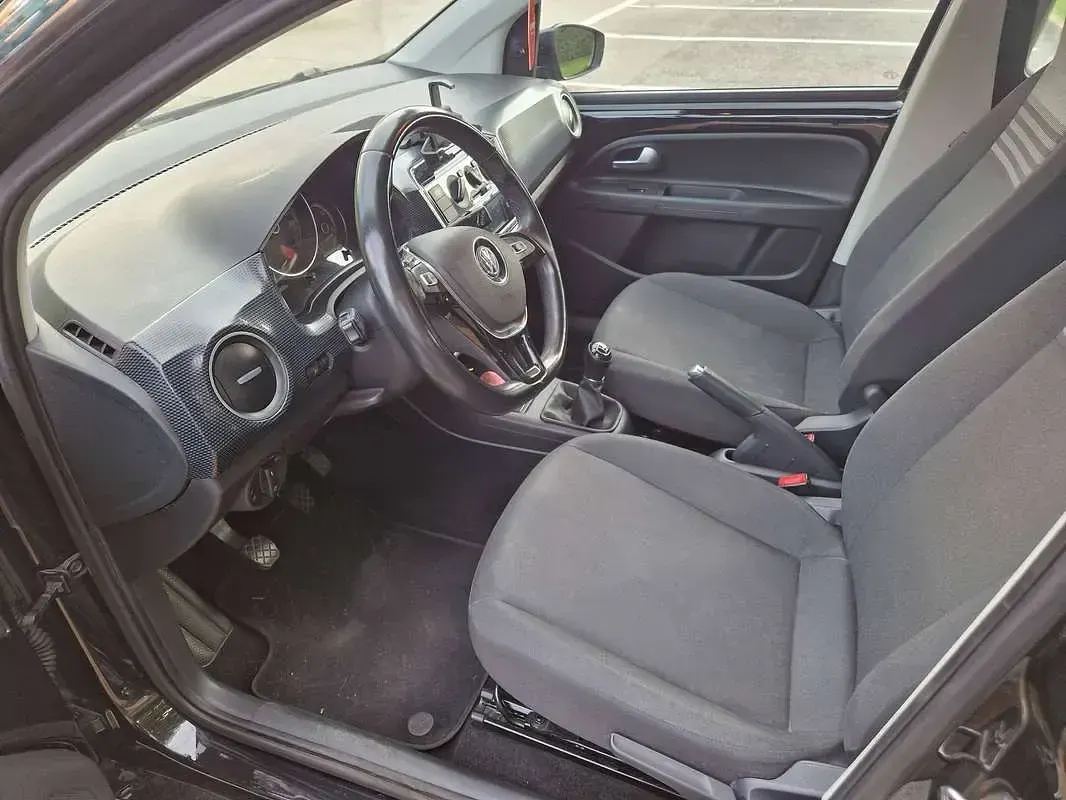 Usata VW up! Highline 68 CV (50 kW) 2019 Nero Utilitaria