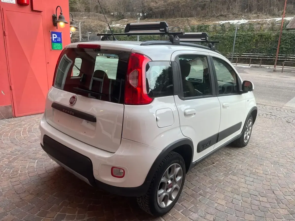 Usata Fiat Panda 4x4 95 CV (69 kW) 2015 Bianco Utilitaria