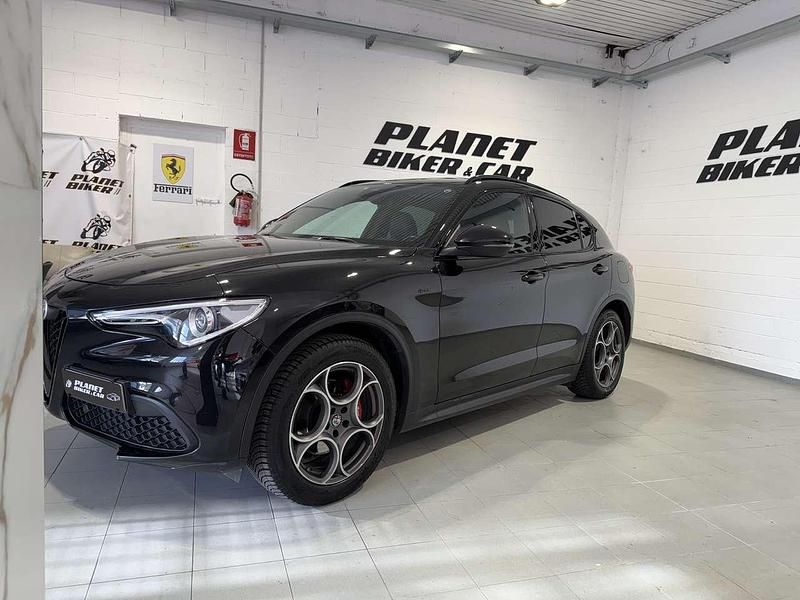 Usata Alfa Romeo Stelvio Sprint 190 CV (139 kW) 2020 Nero SUV