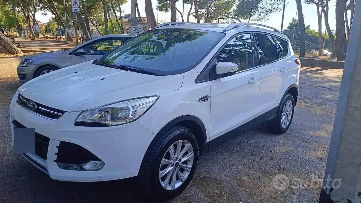 Usata Ford Kuga 150 CV (110 kW) 2016 Bianco SUV