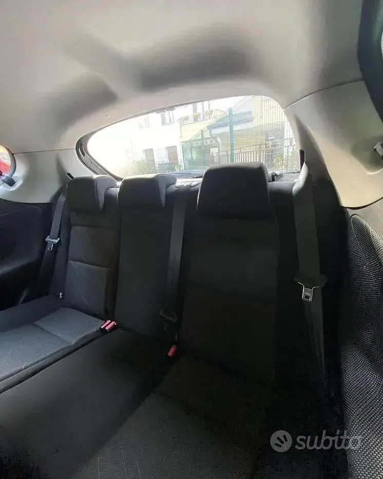 Usata Peugeot 207 120 CV (88 kW) 2009 Nero Utilitaria