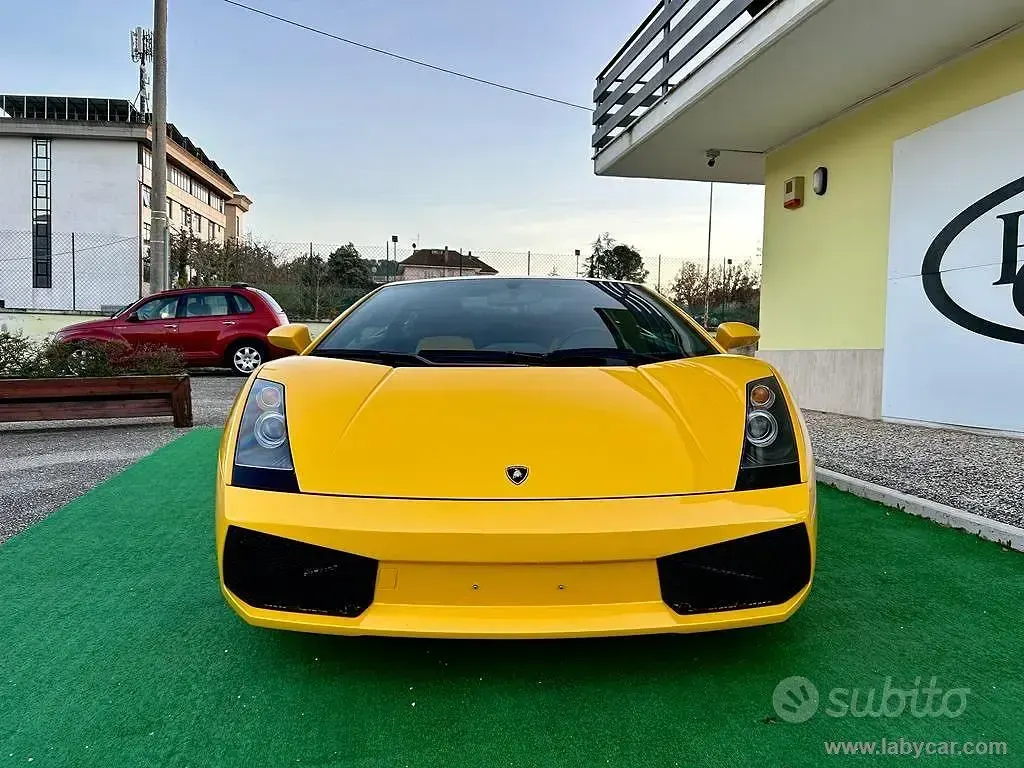 Usata Lamborghini Gallardo 500 CV (367 kW) 2004 Giallo Coupé