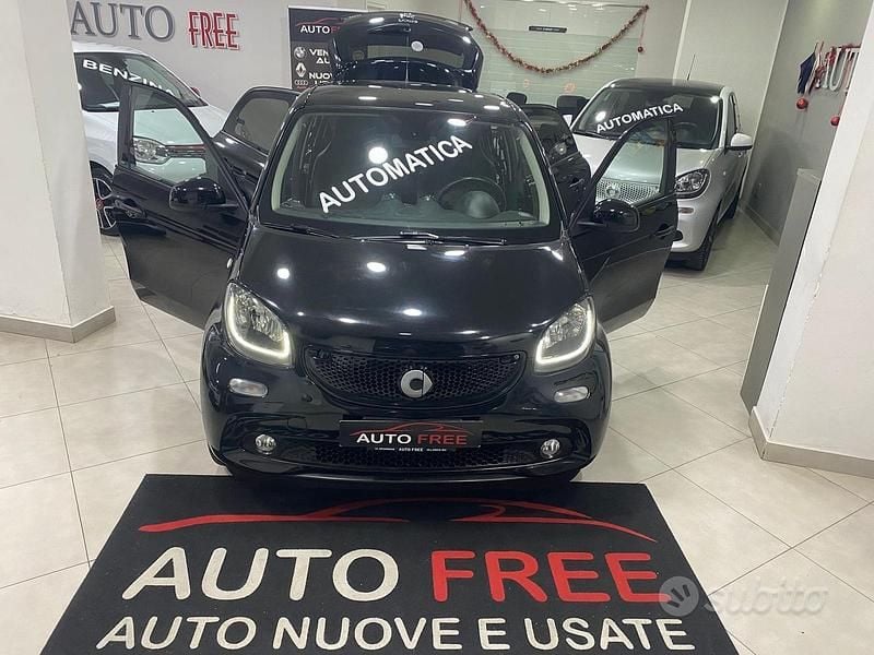 Nero Usata 2015 Smart ForFour Prime Due volumi | 11.490 € (Cara) - Immagine 1/4