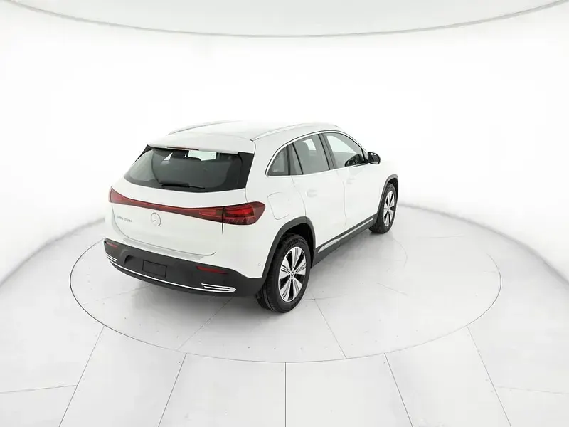 Nuova Mercedes EQA250+ Progressive 139 kW (190 CV) 2026 Bianco SUV