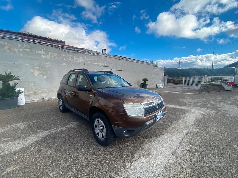 Occasion Dacia Duster 110 ch (80 kW) 2010 Marron Berline