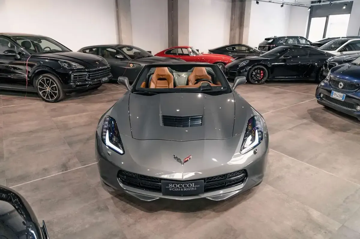 Usata Corvette Stingray 466 CV (342 kW) 2015 Antracite Cabrio