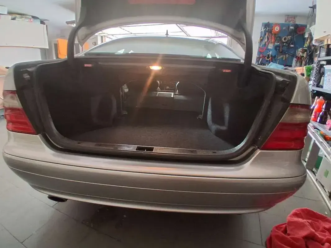 Begagnad Mercedes CLK230 Elegance 193 HK (141 kW) 2001 Sportkupé