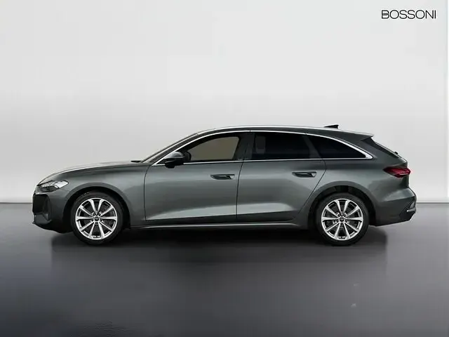 Usata Audi A5 Advanced 204 CV (150 kW) 2025 Grigio chronos metallizzato Station wagon