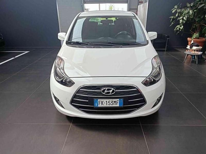 Usata Hyundai ix20 Comfort 90 CV (66 kW) 2017 Bianco Utilitaria