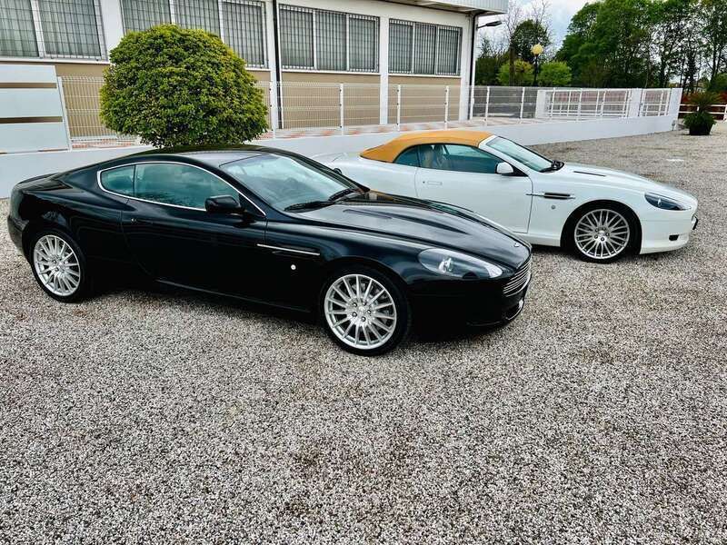 Nero Usata 2006 Aston Martin DB9 Coupé | 69.900 € - Immagine 1/4