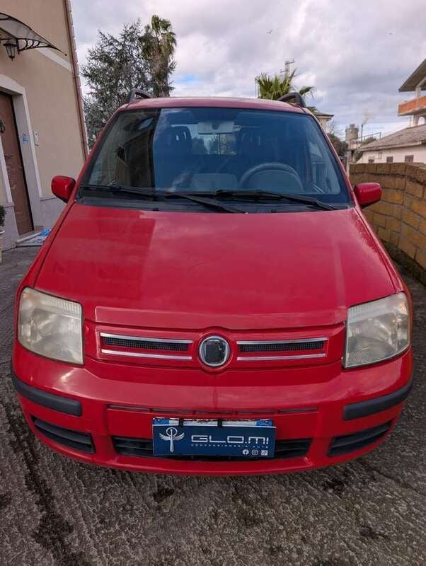 Usata Fiat Panda Emotion 75 CV (55 kW) 2008 Rosso Utilitaria
